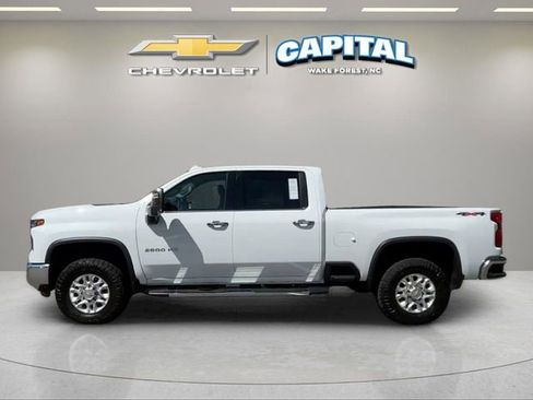 Used 2024 Chevrolet Silverado 2500 LTZ AWD/4WD image 4