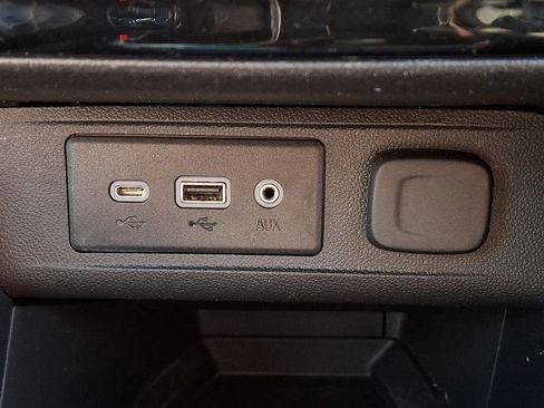 Certified 2023 Buick Encore GX Select w/ Sport Touring Package image 26