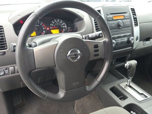 Used 2012 Nissan Xterra S w/ Value Package image 2