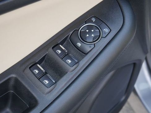 Used 2024 Ford Edge SE image 12