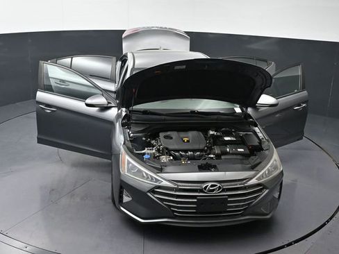 Used 2019 Hyundai Elantra SEL image 46