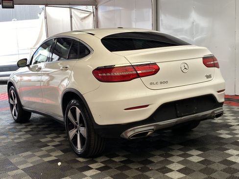 Used 2018 Mercedes-Benz GLC 300 4MATIC Coupe image 4
