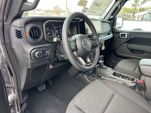 New 2026 Jeep Gladiator Mojave w/ Safety Group AWD/4WD image 53