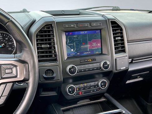 Used 2021 Ford Expedition Max Limited image 5