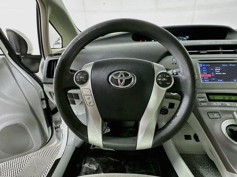 Used 2012 Toyota Prius Two FWD image 13