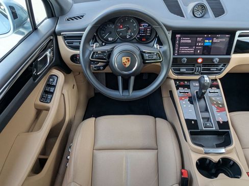 Certified 2026 Porsche Macan AWD/4WD image 15