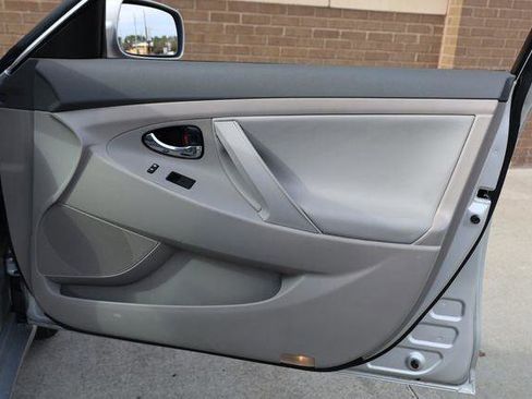 Used 2009 Toyota Camry Hybrid image 20