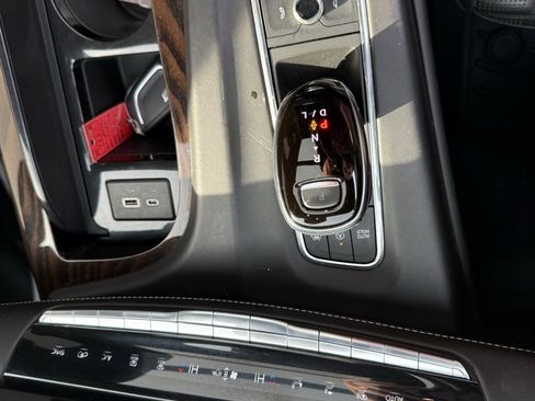 Used 2021 Cadillac Escalade Sport Platinum image 23