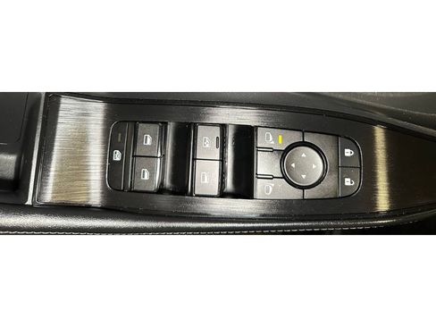 Used 2024 Nissan Rogue SV FWD image 32