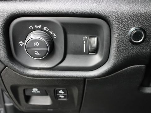 Used 2022 RAM 1500 Big Horn AWD/4WD image 51