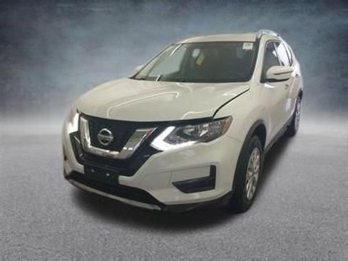 Used 2017 Nissan Rogue S w/ S Appearance Package AWD/4WD image 40