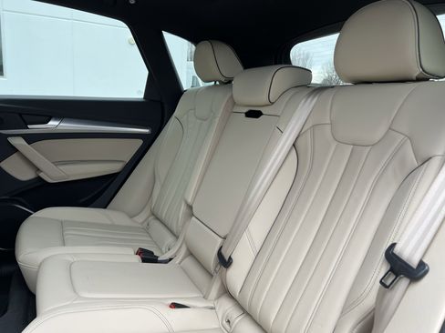 Used 2025 Audi Q5 2.0T Premium w/ Convenience Plus Package image 34