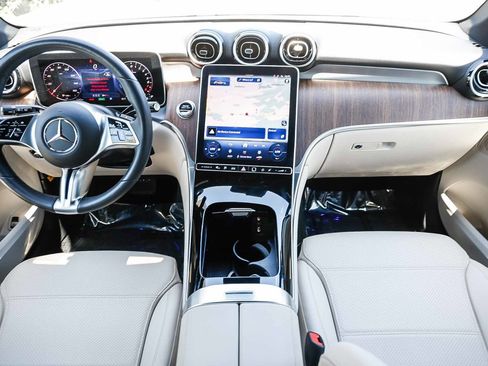 Certified 2025 Mercedes-Benz GLC 350e 4MATIC image 10