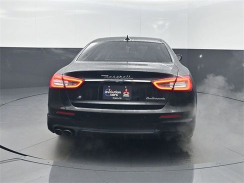 Used 2017 Maserati Quattroporte S GranSport image 32