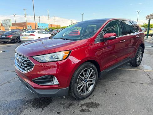 Used 2019 Ford Edge Titanium FWD image 7