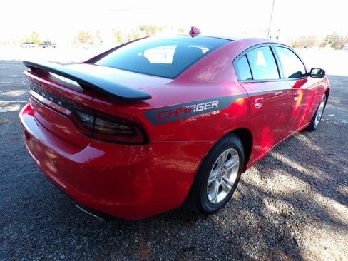 Used 2023 Dodge Charger SXT image 4