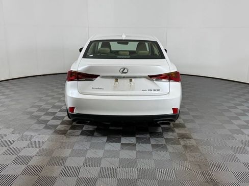 Used 2019 Lexus IS 300 AWD image 10