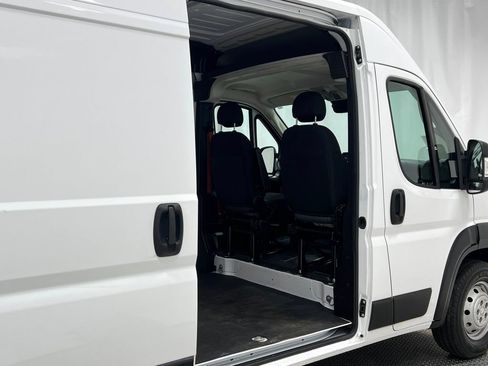 Used 2023 RAM ProMaster 3500 w/ Driver Convenience Group FWD image 30