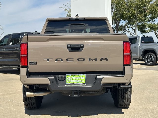 Used 2026 Toyota Tacoma TRD Sport w/ TRD Sport Upgrade Package RWD image 4