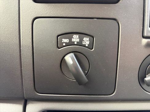 Used 2005 Ford F250 XL image 23