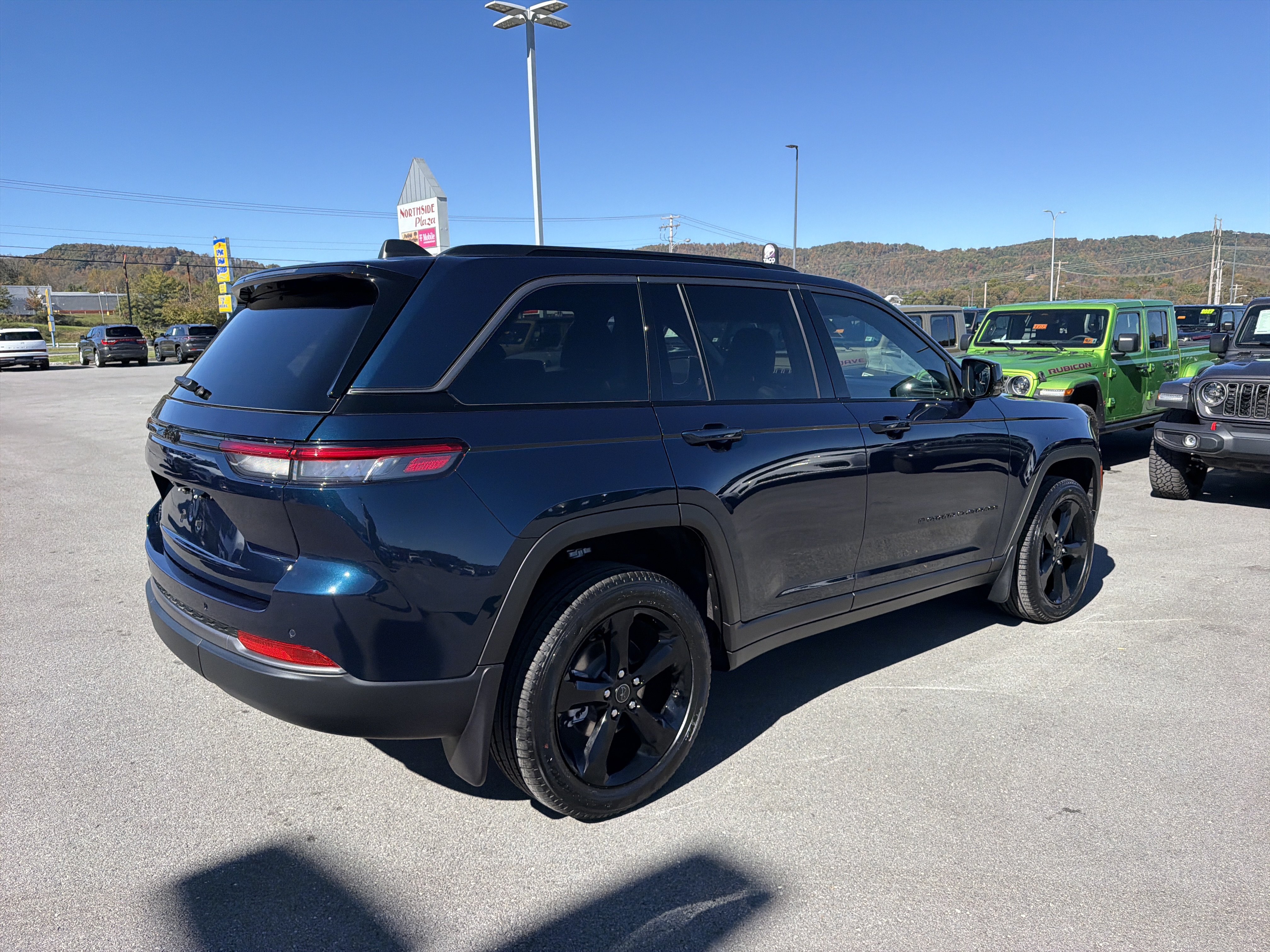 New 2027 Jeep Grand Cherokee Limited AWD/4WD image 6