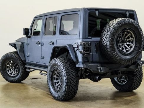 Used 2024 Jeep Wrangler Unlimited Rubicon w/ Technology Group AWD/4WD image 47