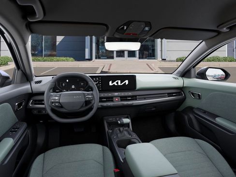 New 2025 Kia K4 EX image 18