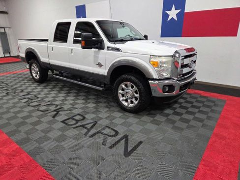 Used 2013 Ford F350 Lariat w/ Lariat Interior Pkg image 15