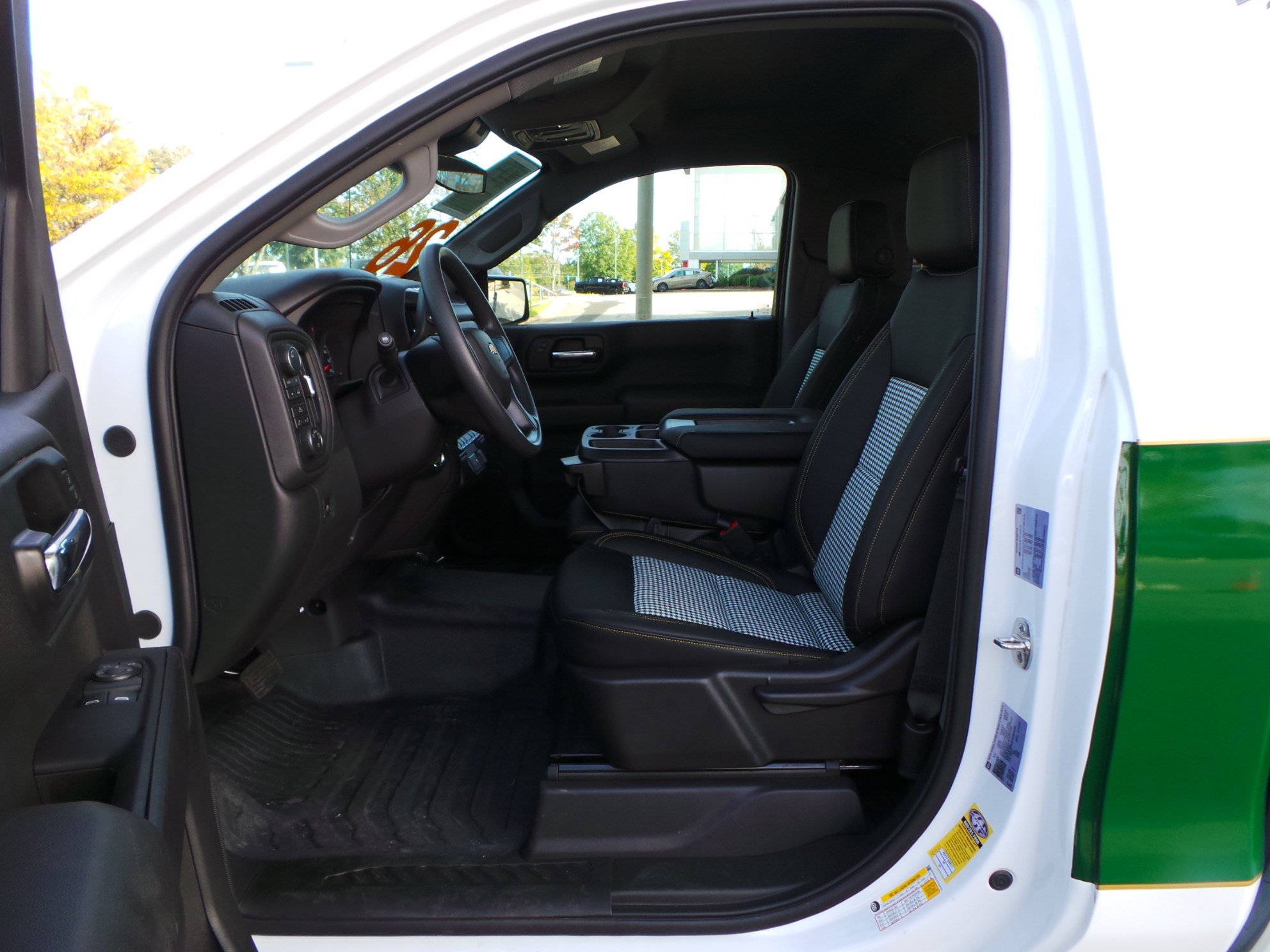 Used 2026 Chevrolet Silverado 1500 W/T w/ WT Value Package AWD/4WD image 35