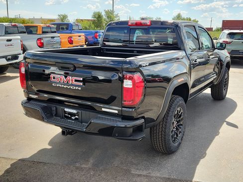 New 2026 GMC Canyon Elevation w/ Convenience Package image 4