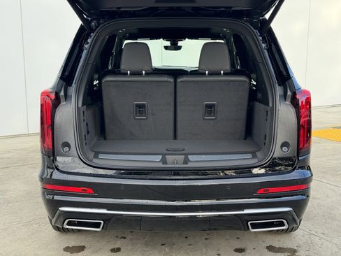 New 2025 Cadillac XT6 Premium Luxury w/ Technology Package image 9