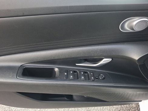 Used 2024 Hyundai Elantra SEL image 22