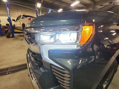Certified 2024 Chevrolet Silverado 1500 LT AWD/4WD image 31