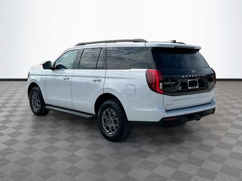 Used 2025 Ford Expedition Active RWD image 7