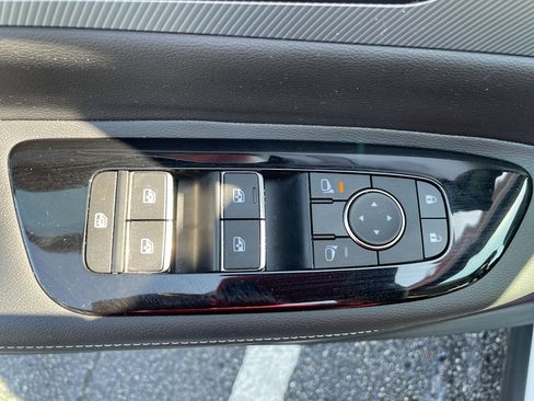 Certified 2025 Nissan Murano SL image 9