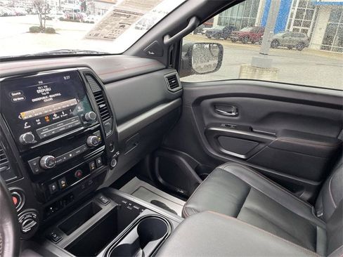 Used 2023 Nissan Titan PRO-4X w/ Pro-4x Convenience Package image 13