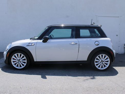Used 2011 MINI Cooper John Cooper Works image 4