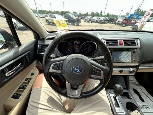 Used 2015 Subaru Outback 2.5i Limited AWD/4WD image 30