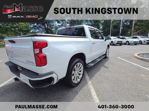 Used 2021 Chevrolet Silverado 1500 High Country w/ Technology Package AWD/4WD image 5