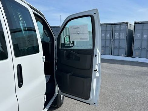 New 2026 Chevrolet Express 2500 Extended w/ Driver Convenience Package image 35