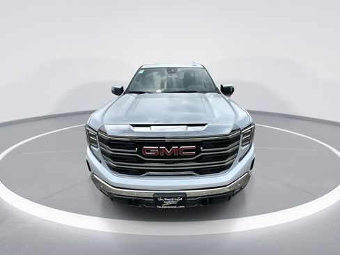 New 2026 GMC Sierra 1500 SLT AWD/4WD image 3