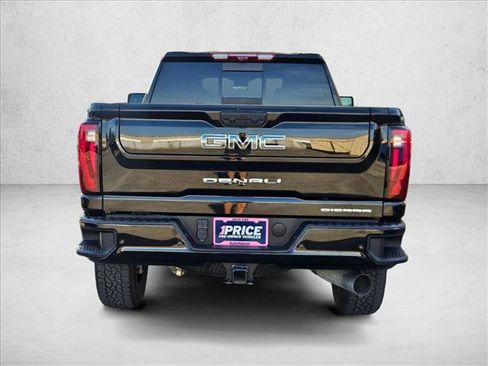 Used 2025 GMC Sierra 2500 Denali Ultimate AWD/4WD image 8