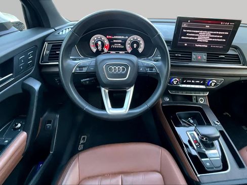 Used 2021 Audi Q5 2.0T Premium Plus w/ Premium Plus Package AWD/4WD image 6