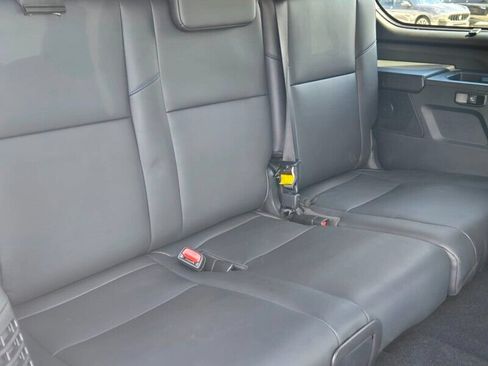 Used 2025 Toyota Sequoia Platinum AWD/4WD image 17