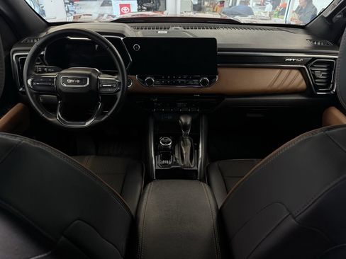 Certified 2023 GMC Canyon AT4 image 5