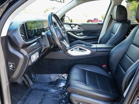 Used 2020 Mercedes-Benz GLS 450 4MATIC image 17