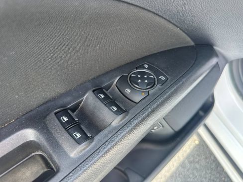 Used 2020 Ford Fusion SE FWD image 11