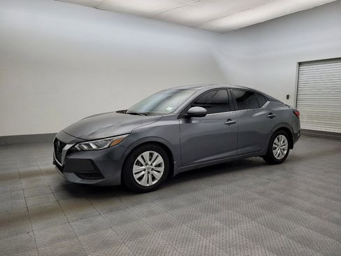 Used 2020 Nissan Sentra S FWD image 2