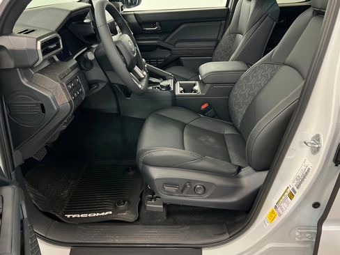 New 2026 Toyota Tacoma 4x4 Double Cab Hybrid image 17