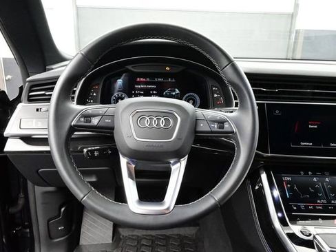 Used 2025 Audi Q8 Premium Plus AWD/4WD image 8